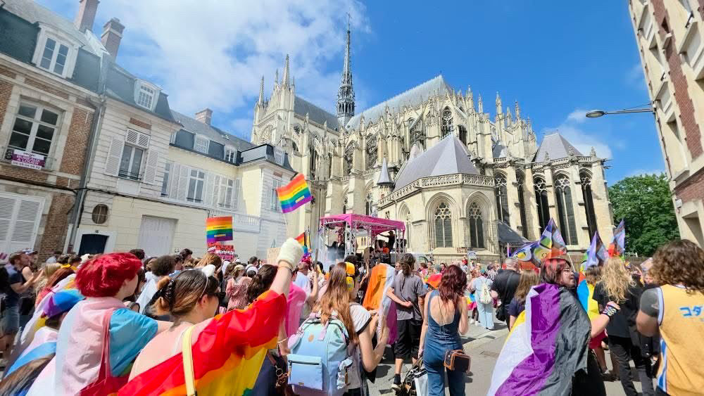 Marche des fiertés Amiens